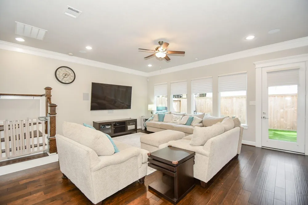 5611 Petty Street #A Houston, TX 77007
