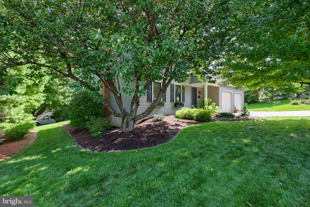 51 BLACKBERRY LANE Ephrata, PA 17522
