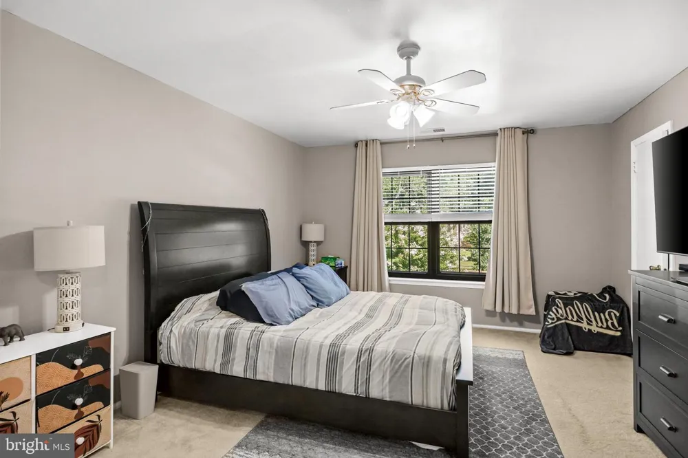 42 W BLUEBELL LANE Mount Laurel, NJ 08054