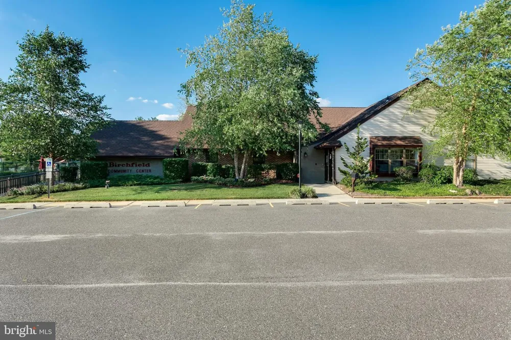 42 W BLUEBELL LANE Mount Laurel, NJ 08054