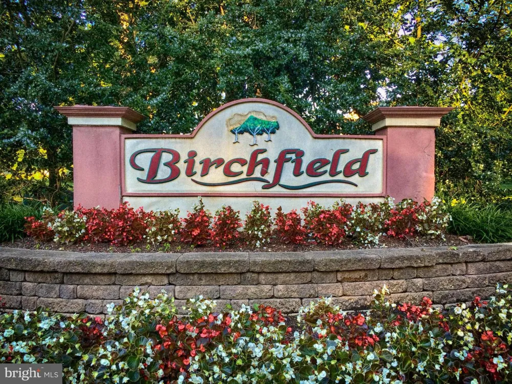 42 W BLUEBELL LANE Mount Laurel, NJ 08054