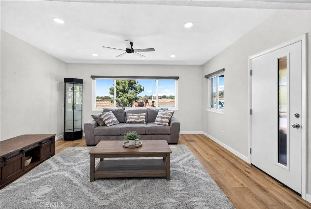 32800 Los Encinos Road Temecula, CA 92592