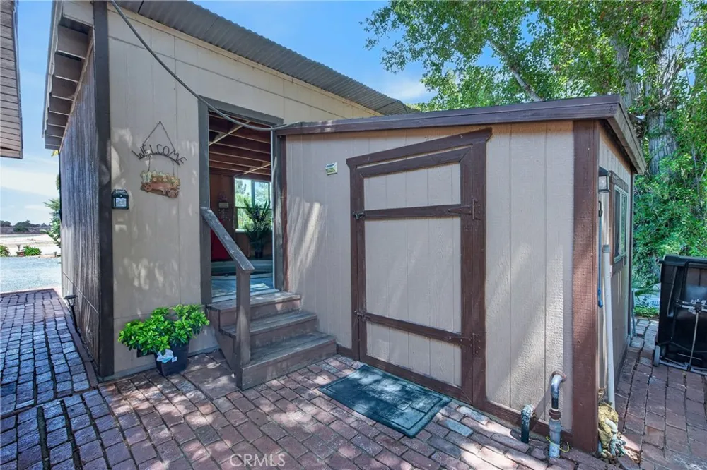 32800 Los Encinos Road Temecula, CA 92592