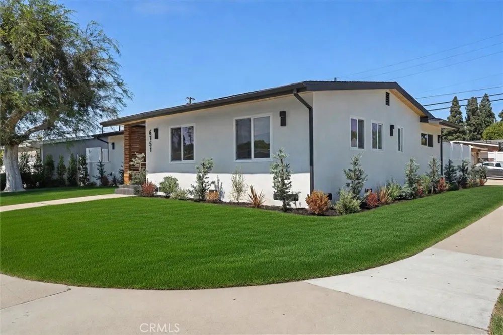 6151 E Wentworth Long Beach, CA 90815