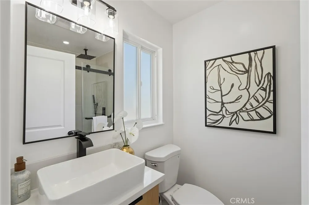 6151 E Wentworth Long Beach, CA 90815