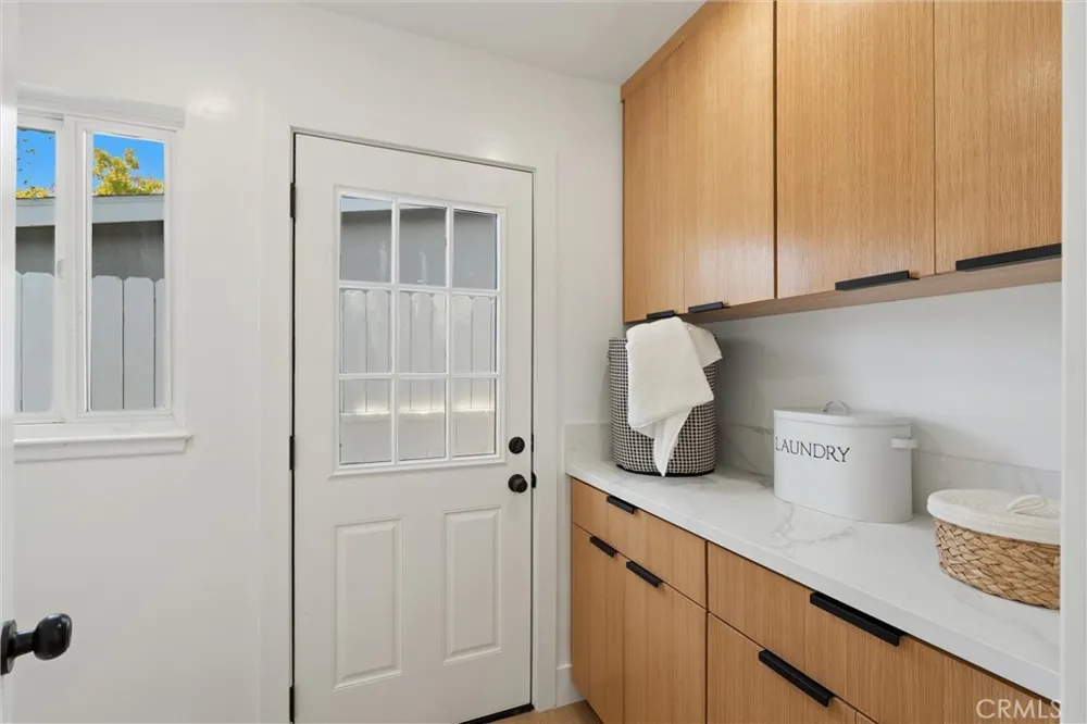 6151 E Wentworth Long Beach, CA 90815