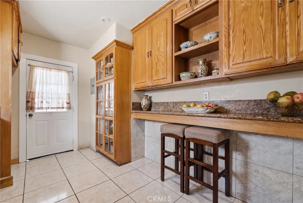 706 W 42nd Los Angeles, CA 90037