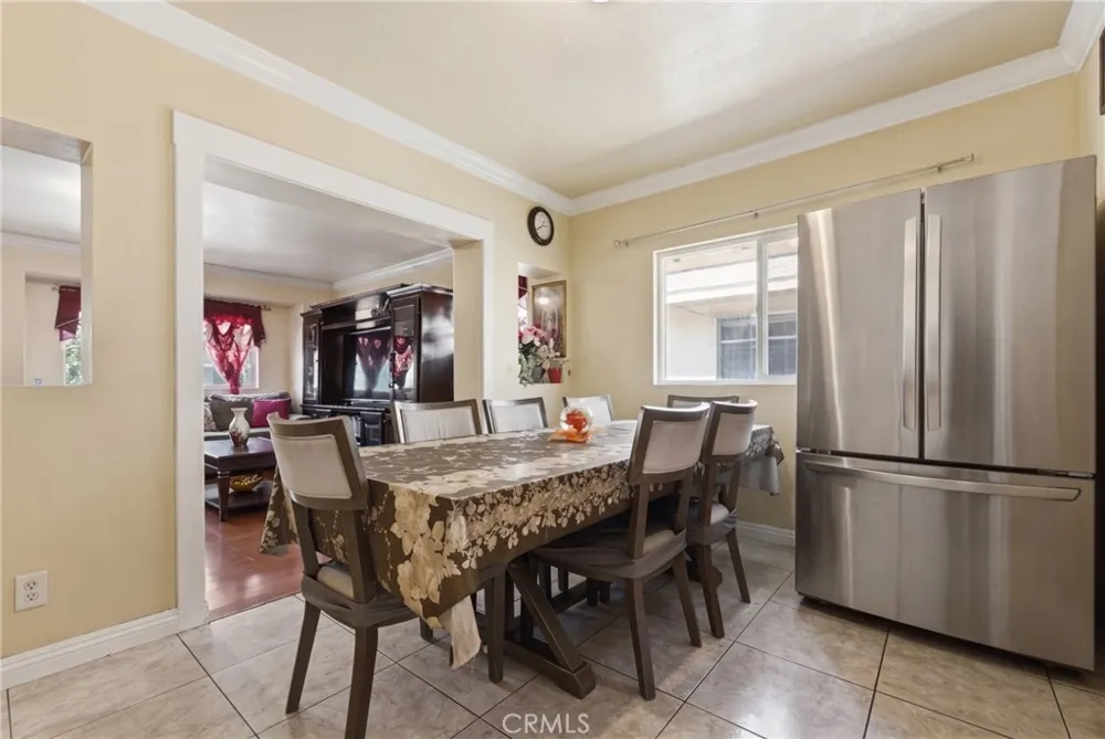 706 W 42nd Los Angeles, CA 90037