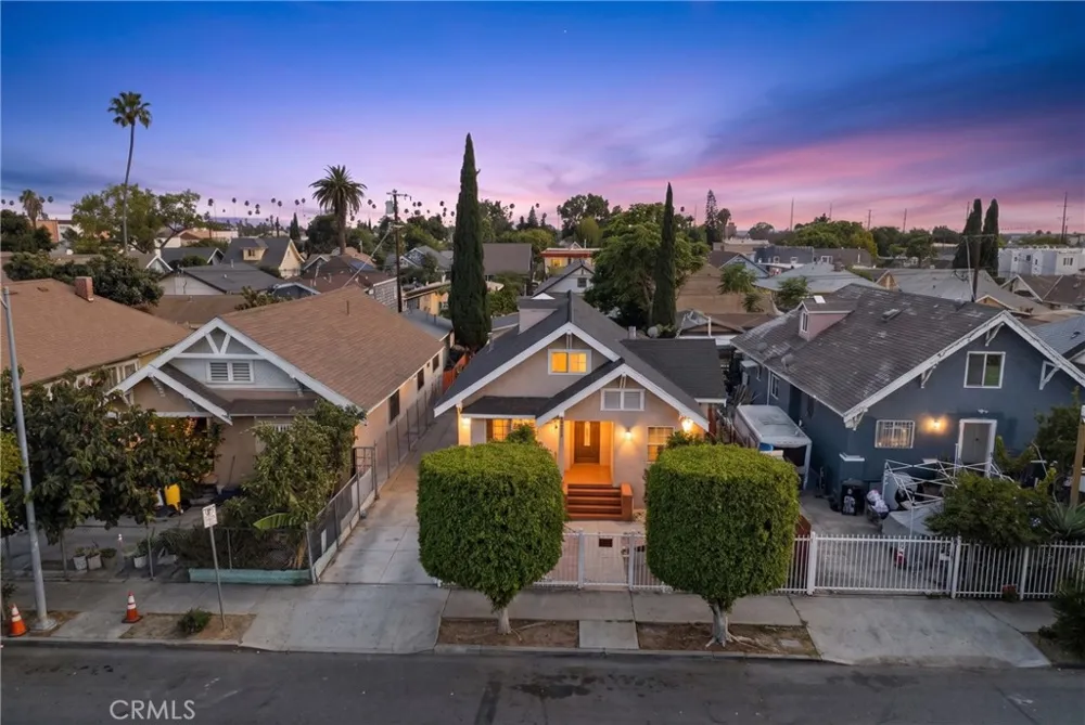706 W 42nd Los Angeles, CA 90037