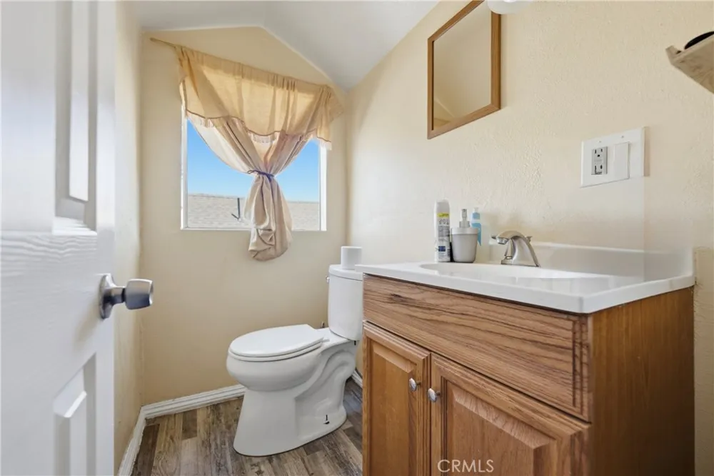 706 W 42nd Los Angeles, CA 90037