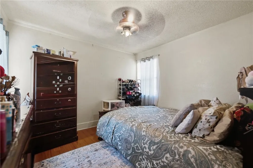 706 W 42nd Los Angeles, CA 90037
