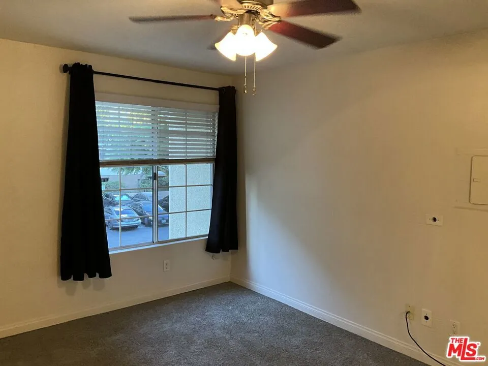 21450 Burbank Boulevard #220 Woodland Hills, CA 91367