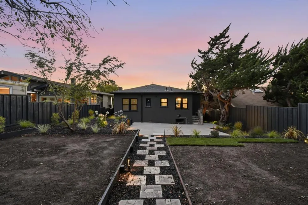 957 Neilson Street Albany, CA 94706