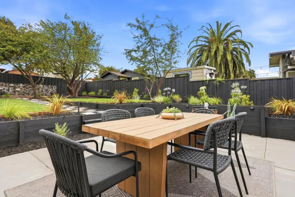 957 Neilson Street Albany, CA 94706