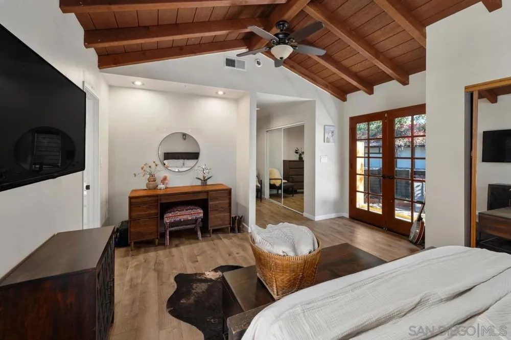 12261 Linroe Drive Lakeside, CA 92040