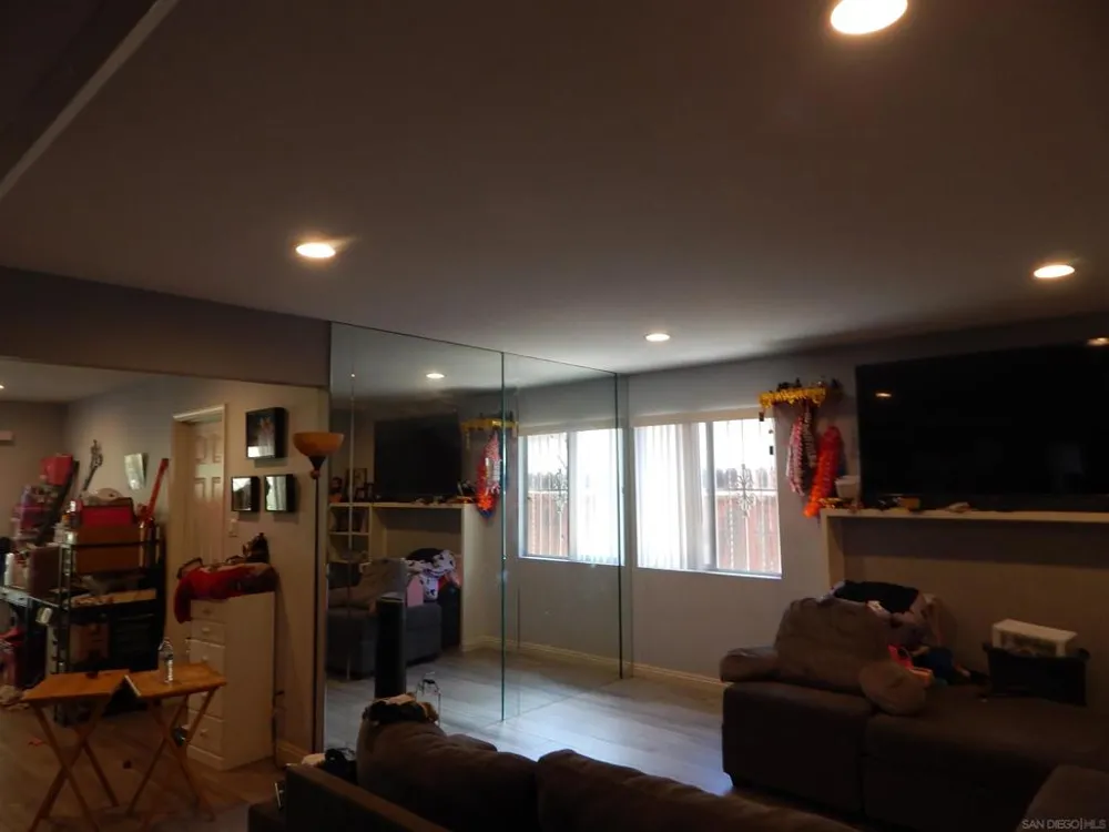 5174 Streamview Dr. San Diego, CA 92105