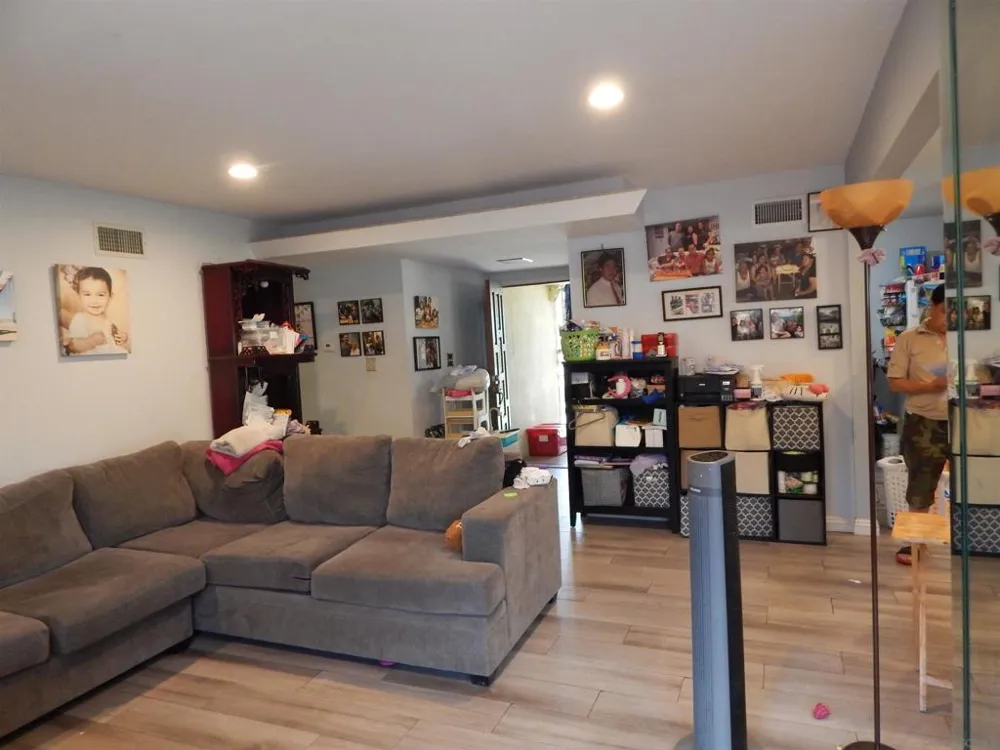 5174 Streamview Dr. San Diego, CA 92105