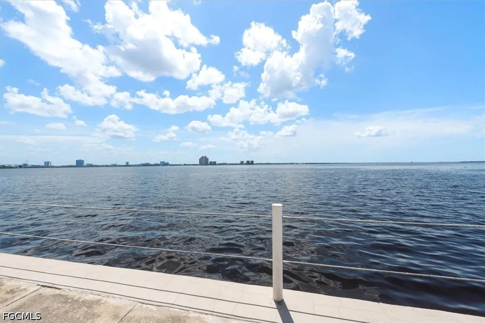 Key Drive #212 North Fort Myers, FL 33903