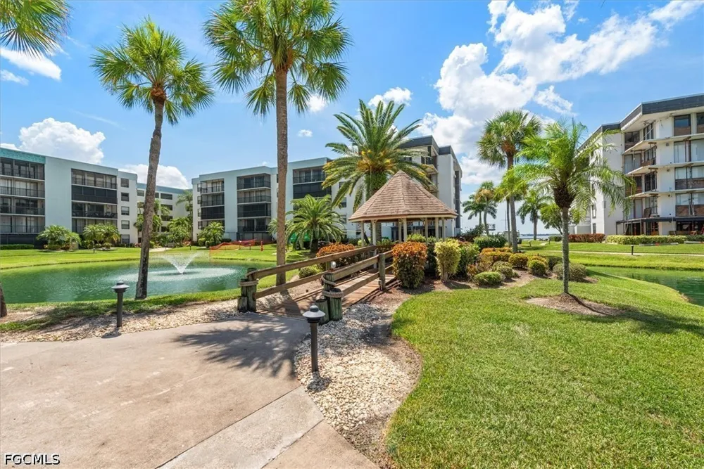 Key Drive #212 North Fort Myers, FL 33903