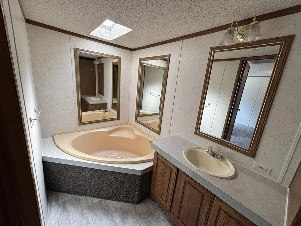 3185 S James Road Baldwin, MI 49304