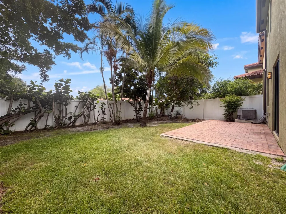 4967 NW 59th Street Tamarac, FL 33319