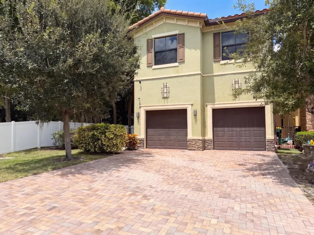 4967 NW 59th Street Tamarac, FL 33319