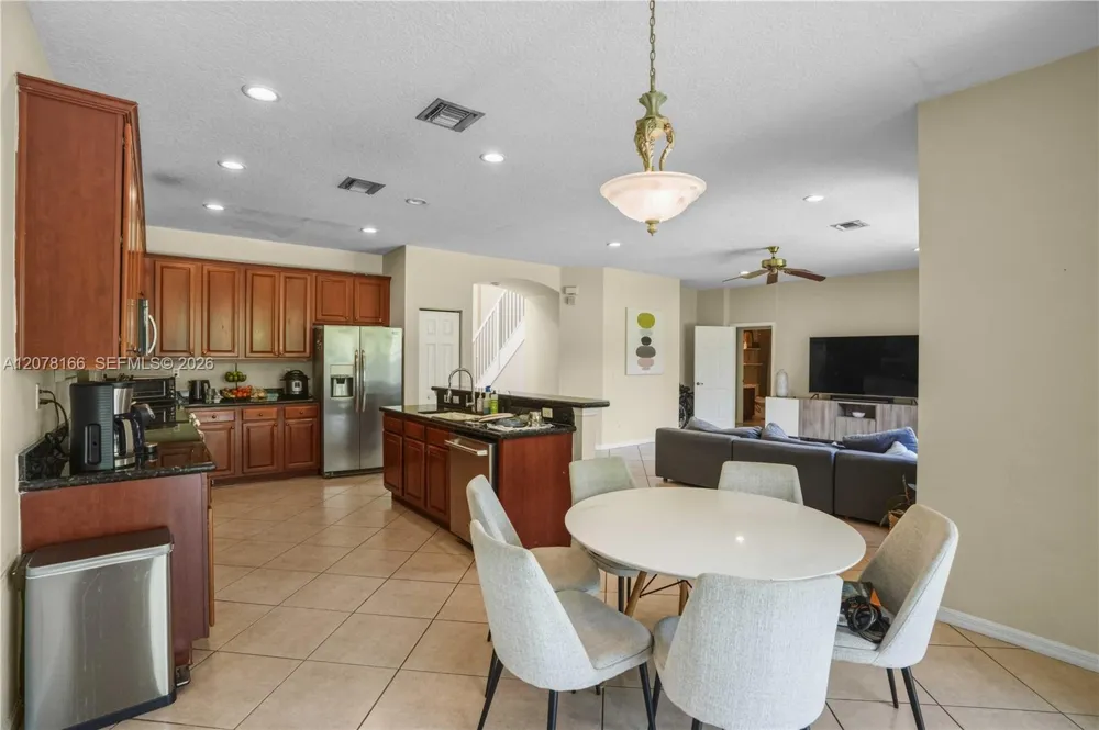 19143 Crystal St #19143 Weston, FL 33332