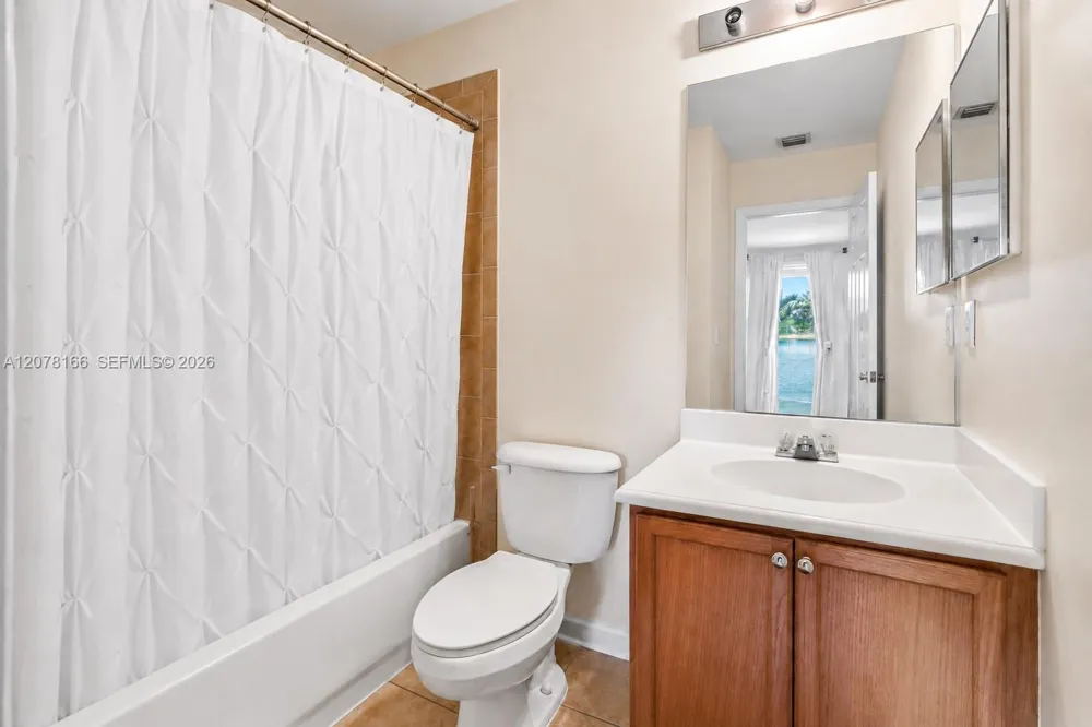 19143 Crystal St #19143 Weston, FL 33332
