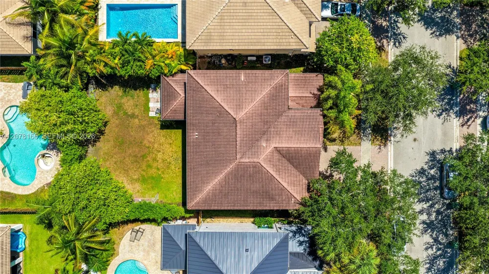 19143 Crystal St #19143 Weston, FL 33332