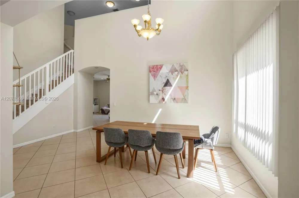 19143 Crystal St #19143 Weston, FL 33332