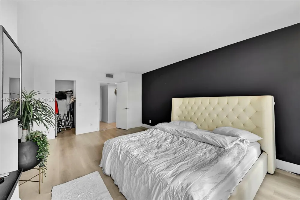 400 Leslie Dr #605 Hallandale Beach, FL 33009