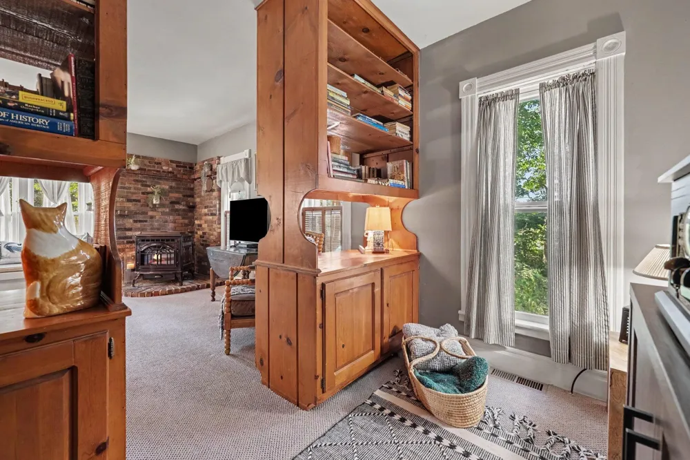 8967 18 Mile Road NE Cedar Springs, MI 49319
