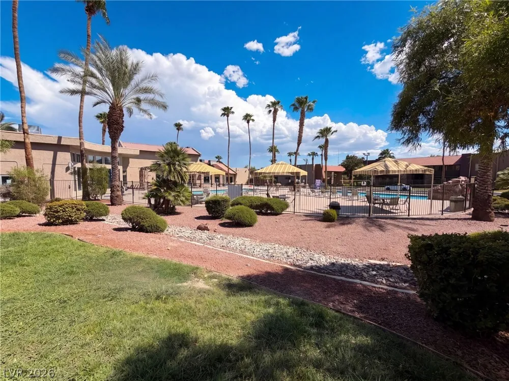 5098 River Glen Drive #215 Las Vegas, NV 89103