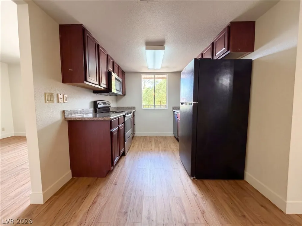 5098 River Glen Drive #215 Las Vegas, NV 89103
