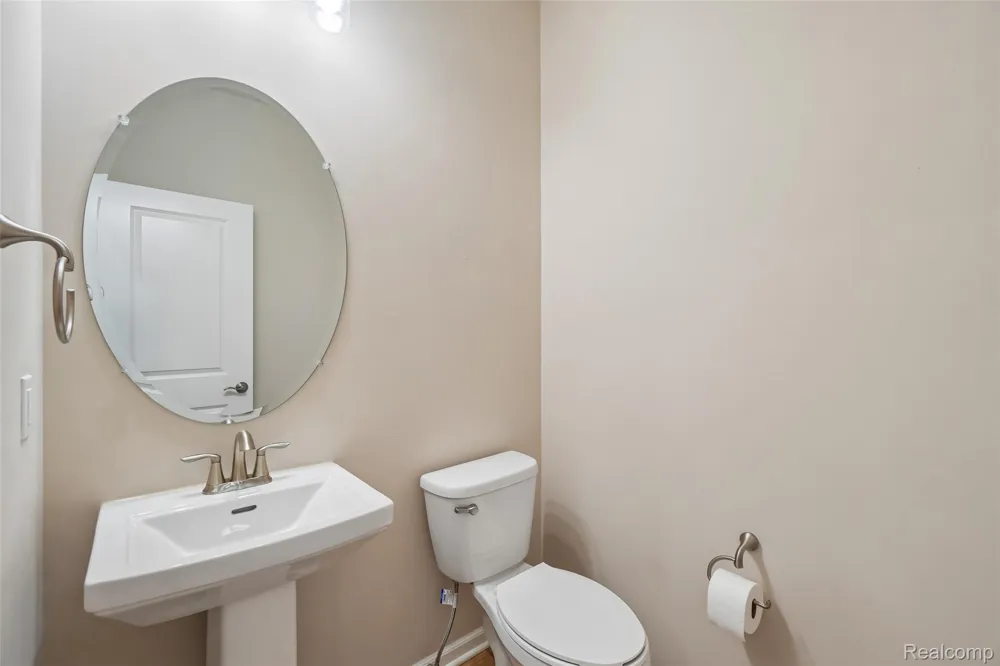 20942 Torbay Drive Lyon Charter Township, MI 48167