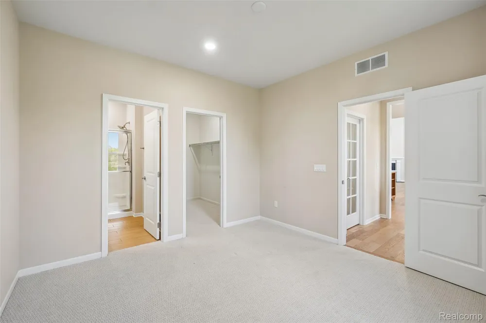 20942 Torbay Drive Lyon Charter Township, MI 48167
