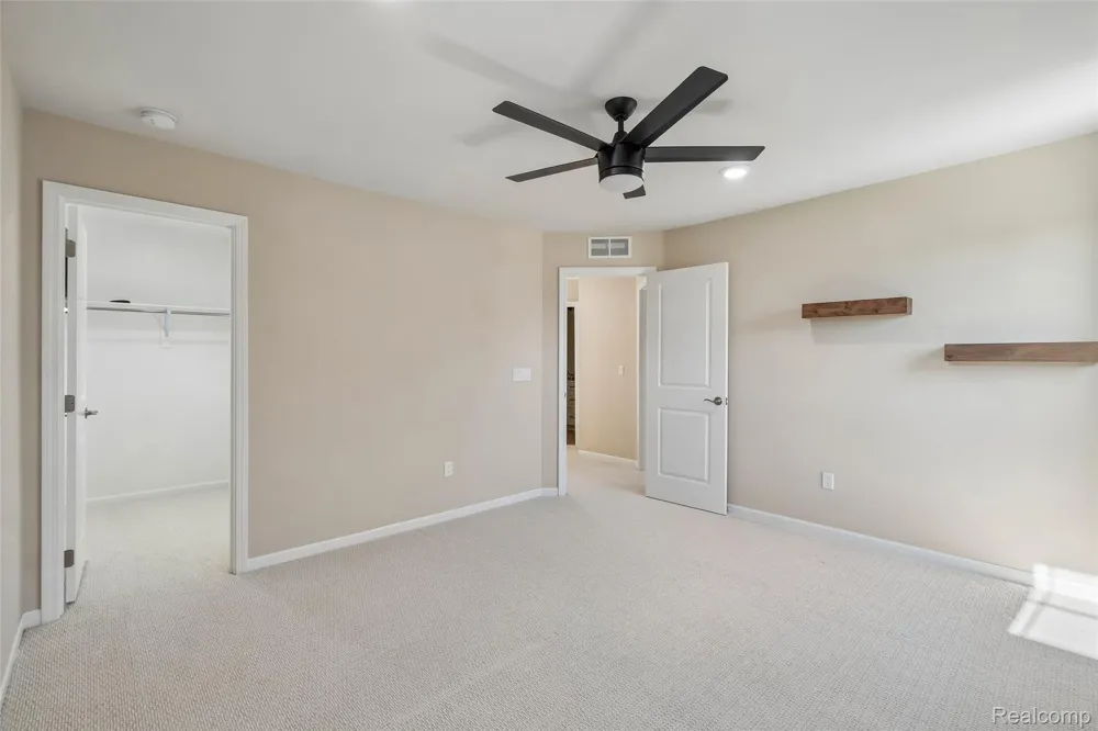 20942 Torbay Drive Lyon Charter Township, MI 48167