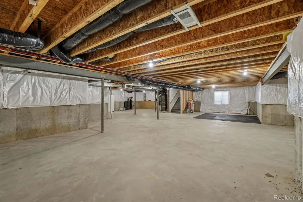20942 Torbay Drive Lyon Charter Township, MI 48167