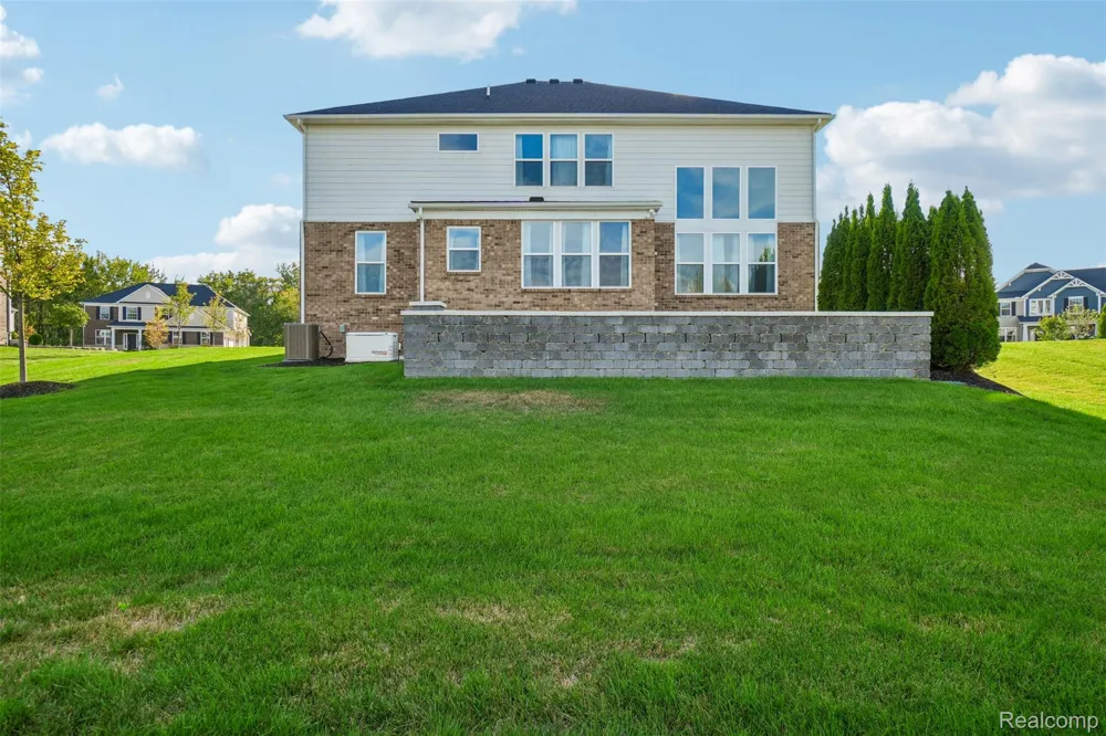 20942 Torbay Drive Lyon Charter Township, MI 48167