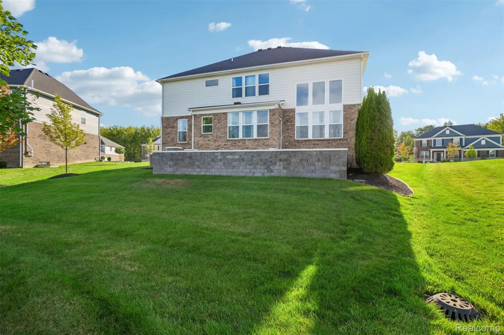20942 Torbay Drive Lyon Charter Township, MI 48167