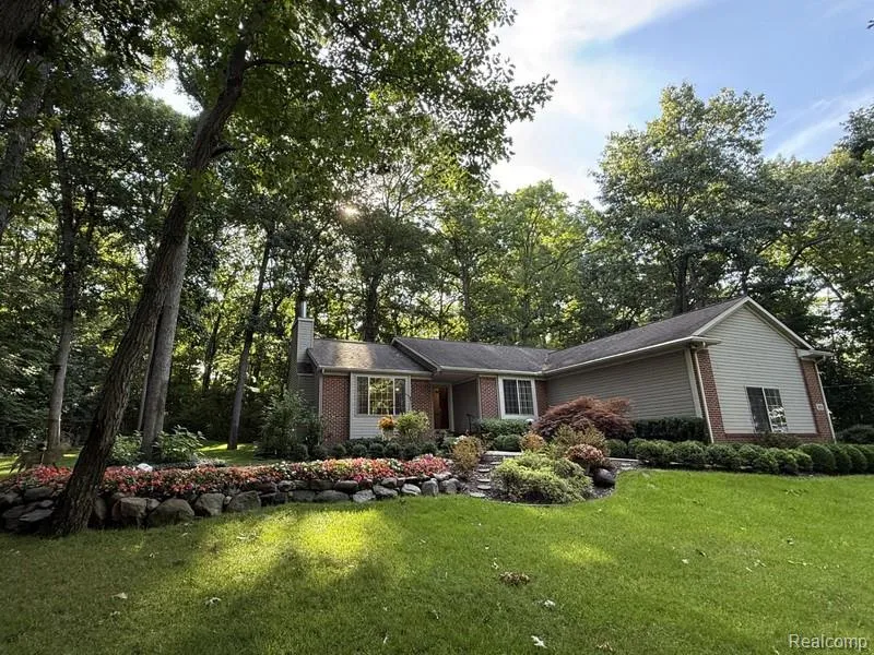 3654 Dorothy Lane Waterford Charter Township, MI 48329