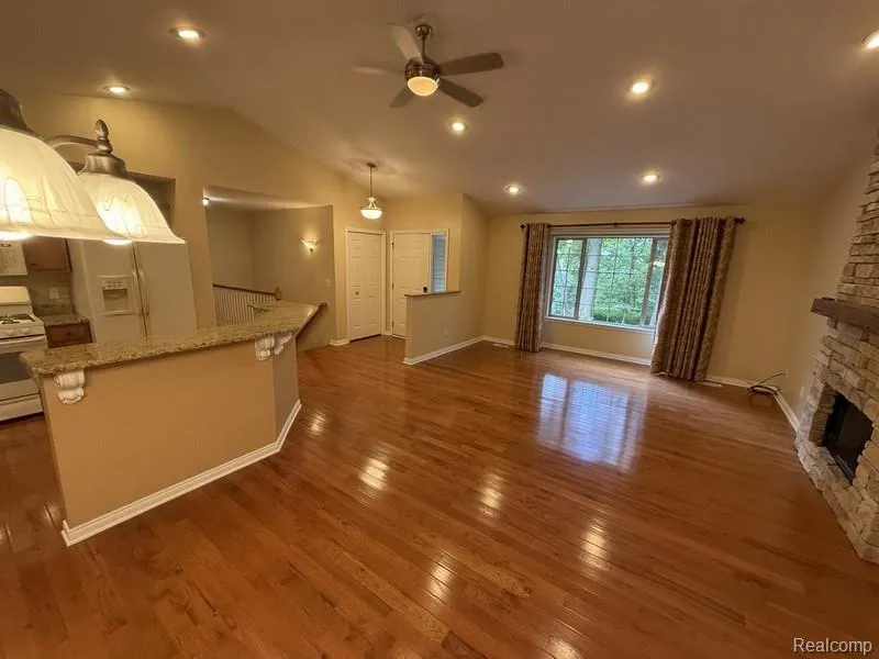 3654 Dorothy Lane Waterford Charter Township, MI 48329