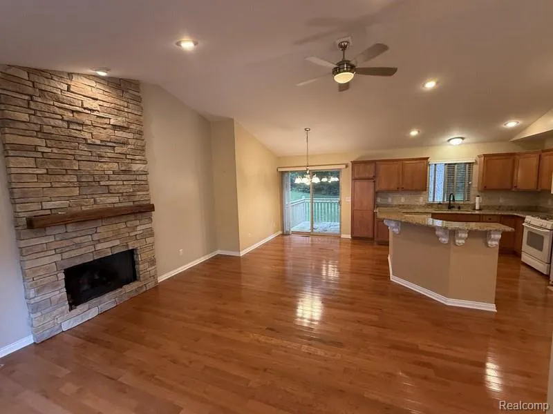3654 Dorothy Lane Waterford Charter Township, MI 48329