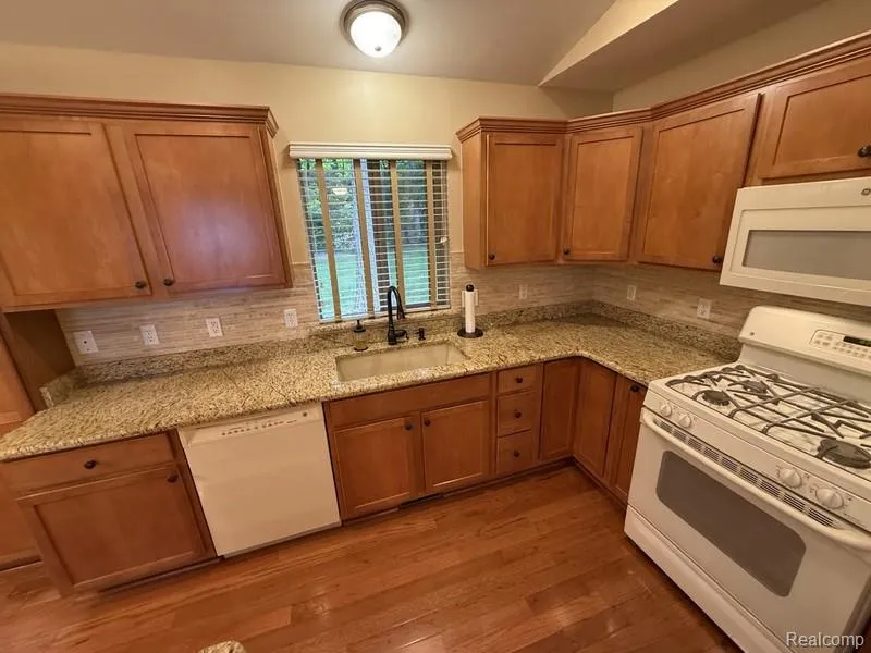 3654 Dorothy Lane Waterford Charter Township, MI 48329