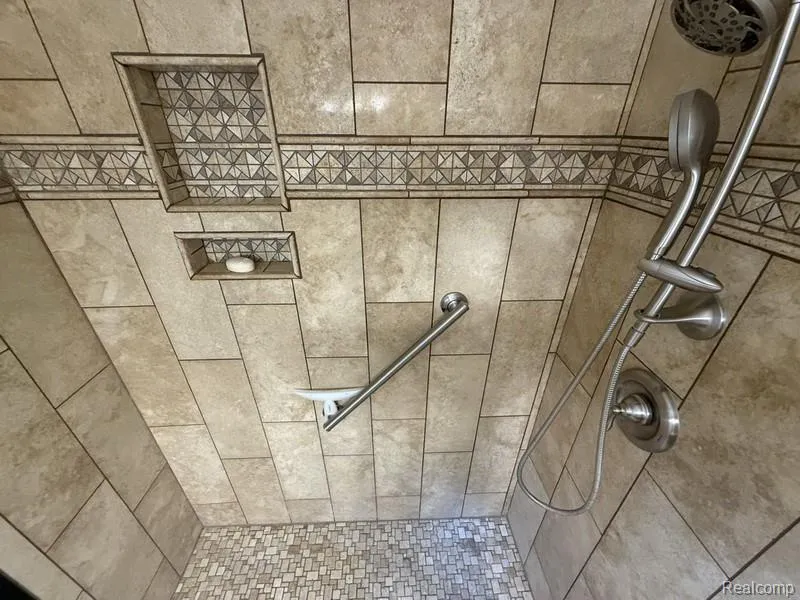 3654 Dorothy Lane Waterford Charter Township, MI 48329