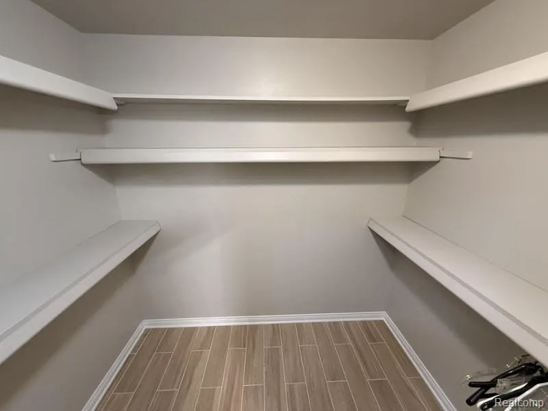 3654 Dorothy Lane Waterford Charter Township, MI 48329