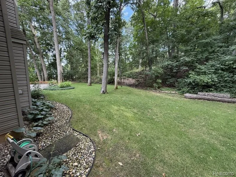 3654 Dorothy Lane Waterford Charter Township, MI 48329
