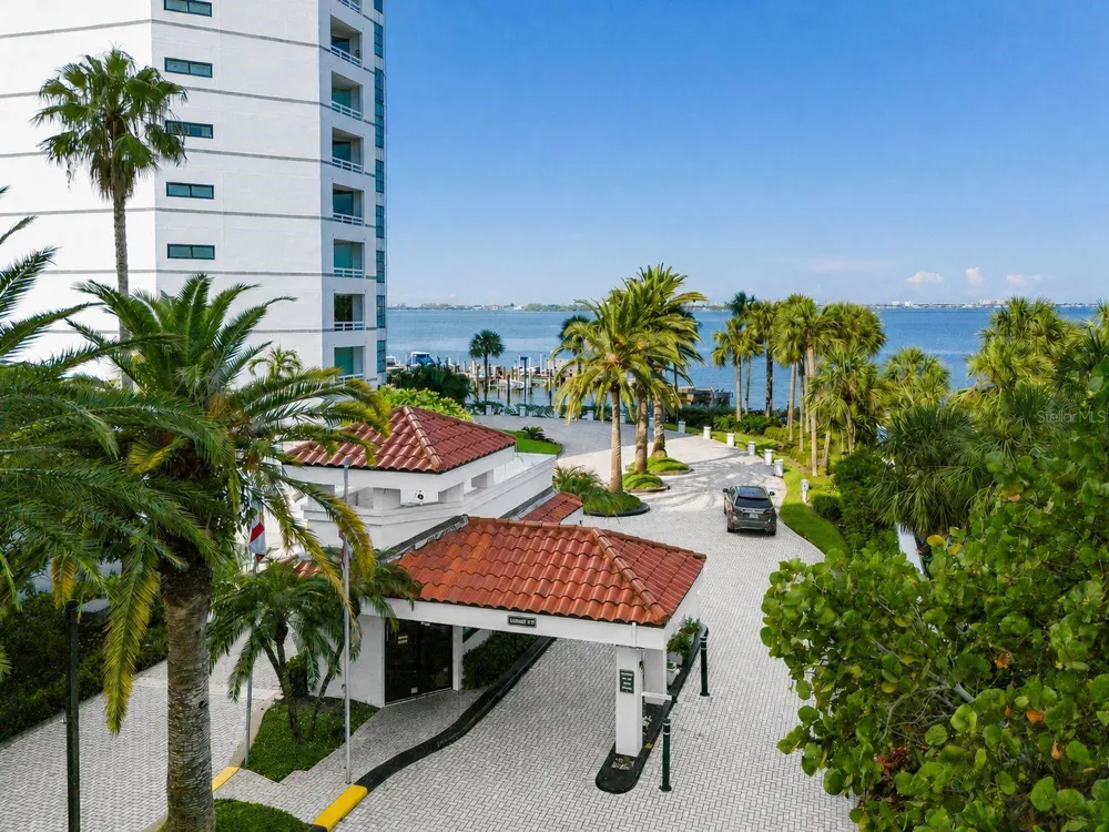 988 BLVD OF THE ARTS #109 Sarasota, FL 34236