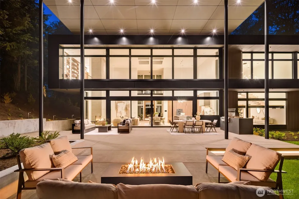 6752 266th Court SE Issaquah, WA 98029