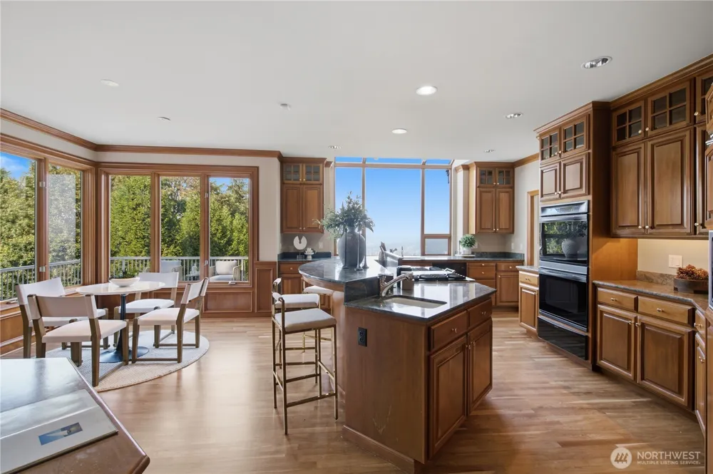 17120 SE 58th St Bellevue, WA 98006